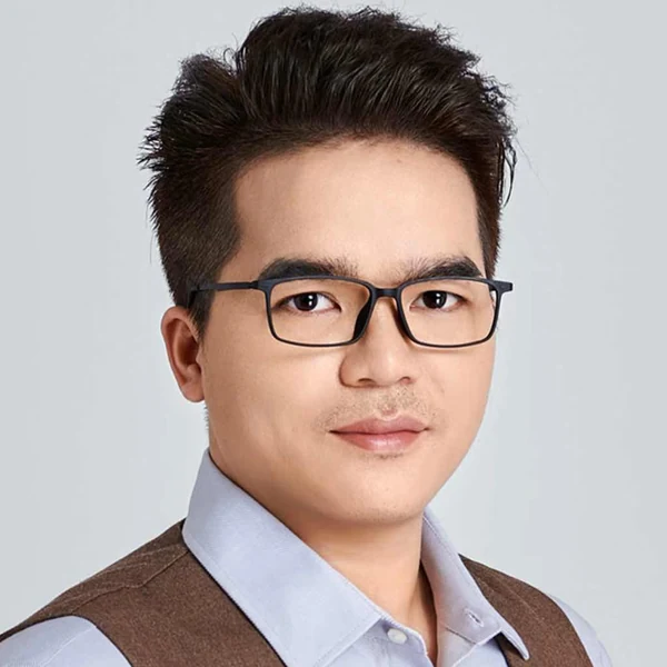 校长梁胜